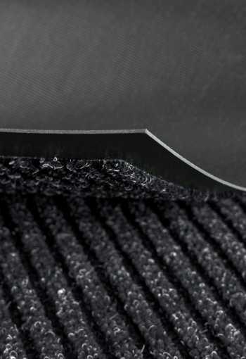 [cistiaca-rohoz-valdez-50-cierna-4.jpg]