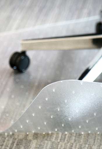 [podlozka-pod-koberce-petex-s-hroty3.jpg]