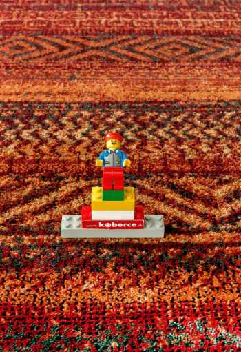 [omega-baku-red-4.jpg]