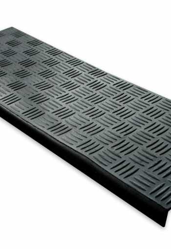 [gumovy_naslap_na_schody_1.jpg]