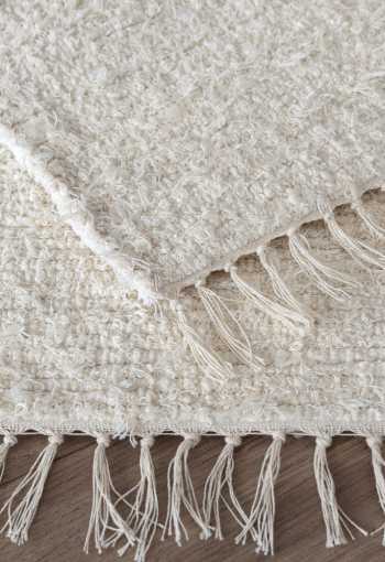 [rucne-tkany-koberec-bezovy-4.jpg]