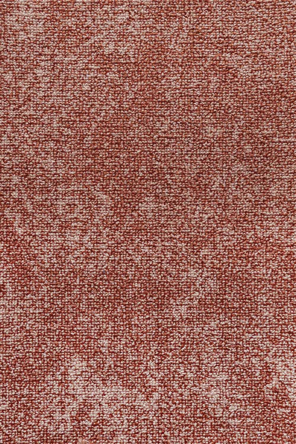 Metrážový koberec SPRY 64